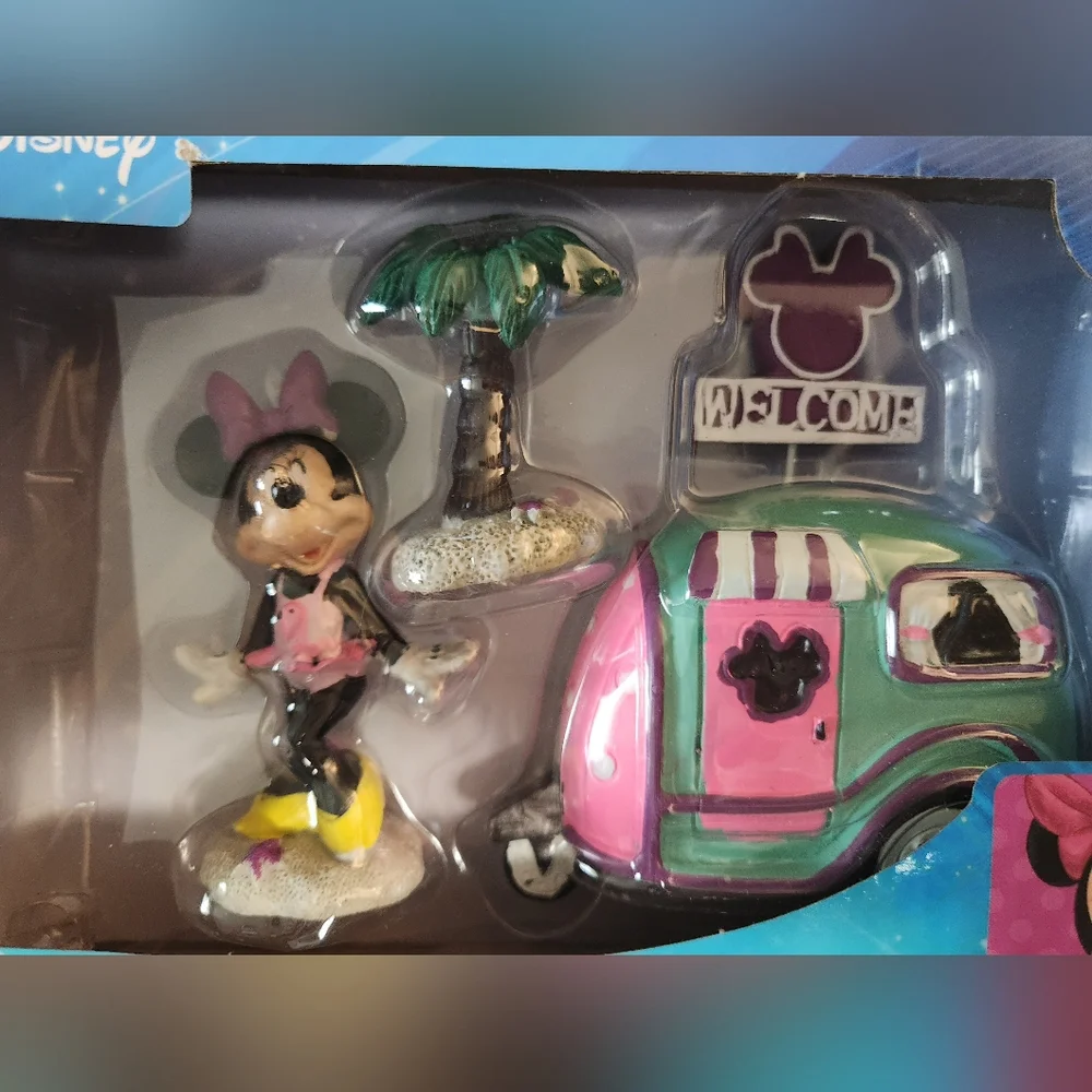 Disney Mickey Mouse and Minnie Mouse Miniature Statuaries Kits NEW